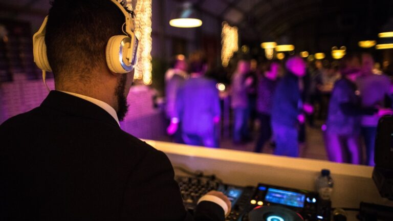 The Las Vegas Corporate Event DJ: Bringing the Party to Life