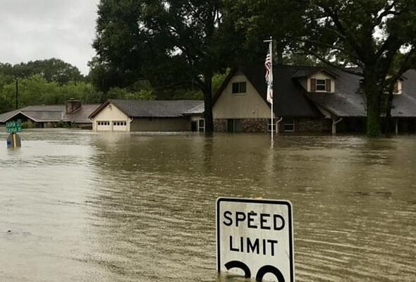 flooded-neighborhood