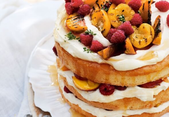 mascarpone-and-caramelised-stonefruit-layered-sponge-cake-14305-1
